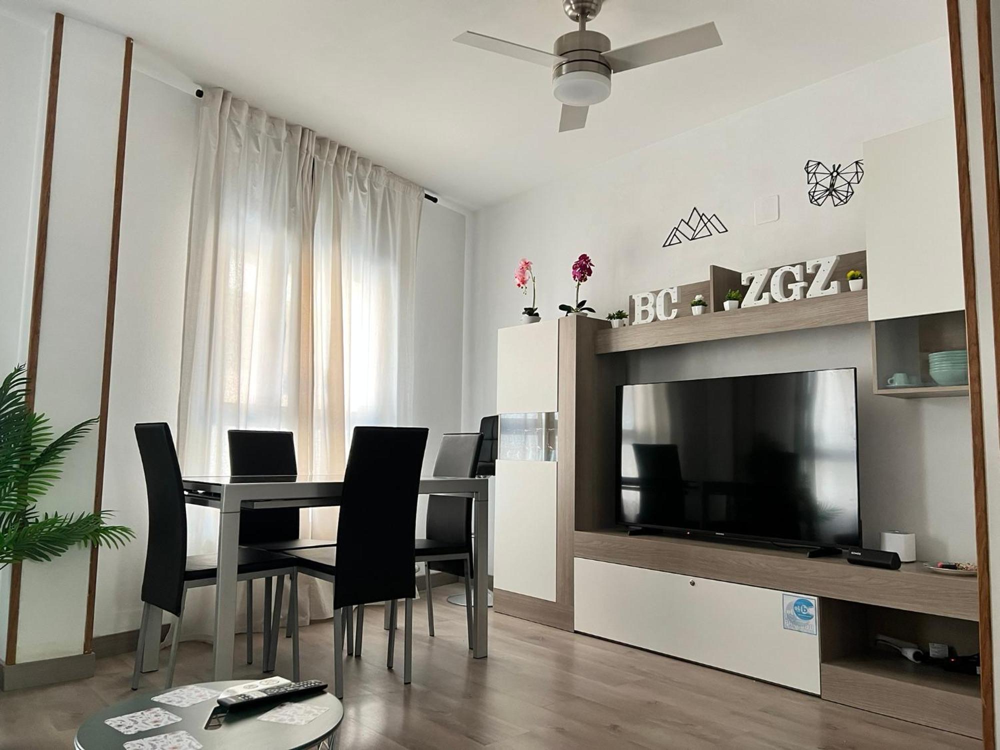 El Bc Zaragoza - Aljaferia Apartment Екстериор снимка